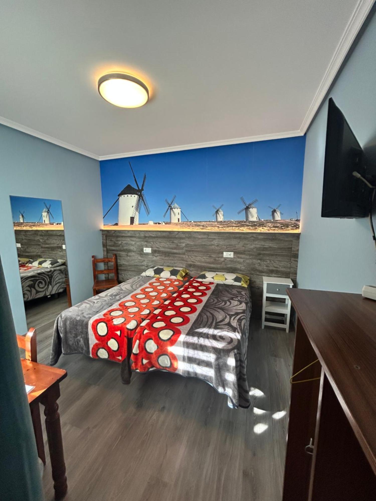 Hostal Imperio โตเมโญโซ ภายนอก รูปภาพ